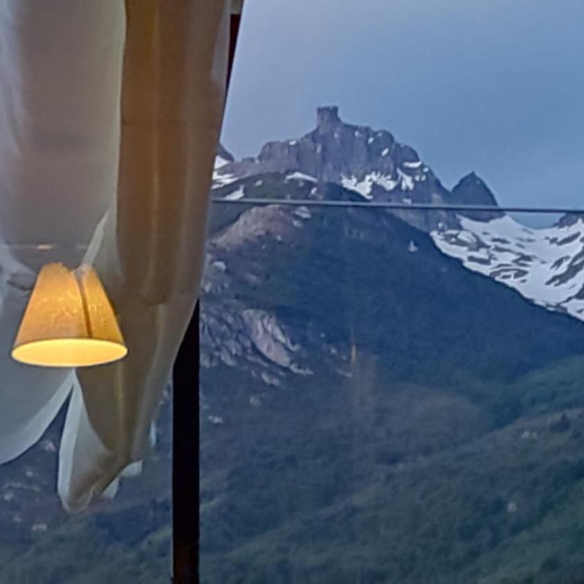 Refugio Los Cipreses Hotel Futaleufu Bagian luar foto