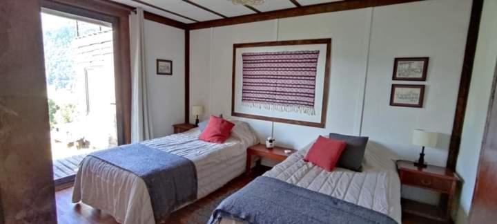 Refugio Los Cipreses Hotel Futaleufu Bagian luar foto
